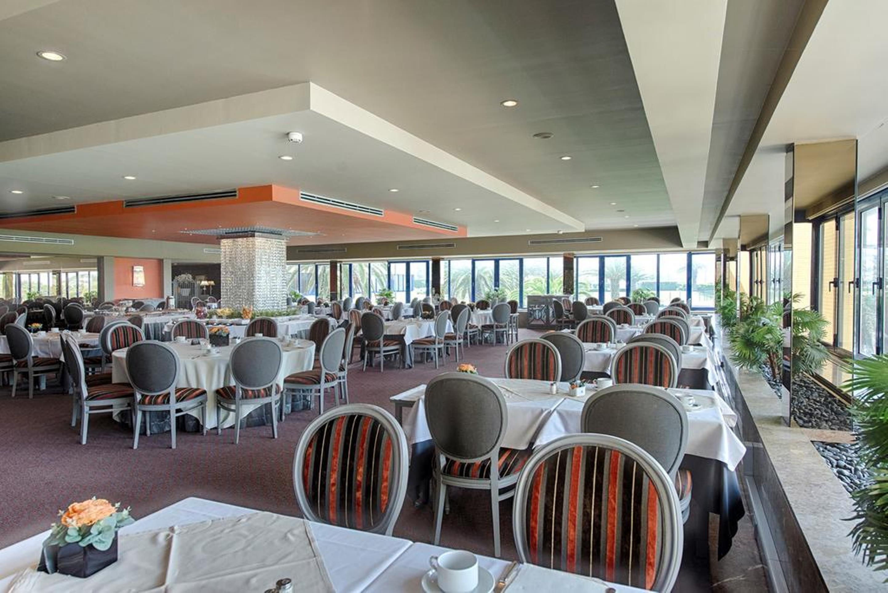 Hotel Solverde Spa And Wellness Center Vila Nova de Gaia Exterior photo The 360 Restaurant
