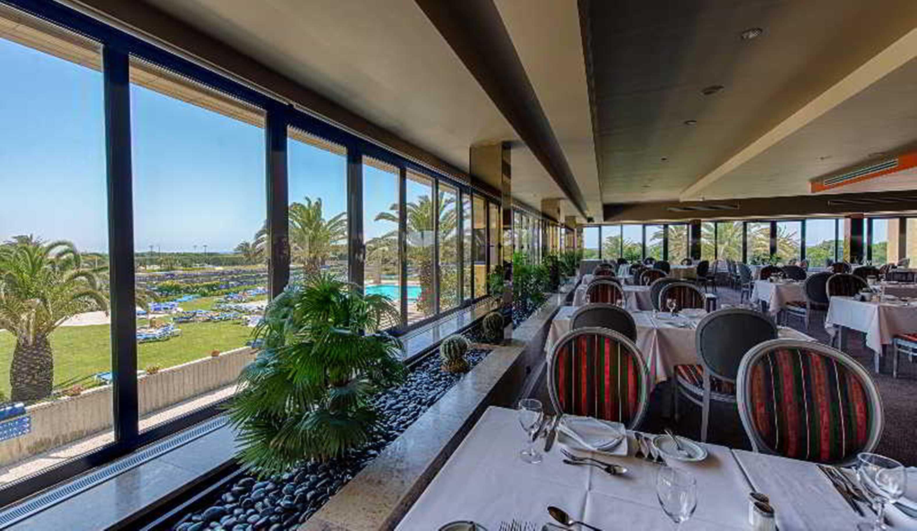 Hotel Solverde Spa And Wellness Center Vila Nova de Gaia Exterior photo The restaurant at the top of the hotel