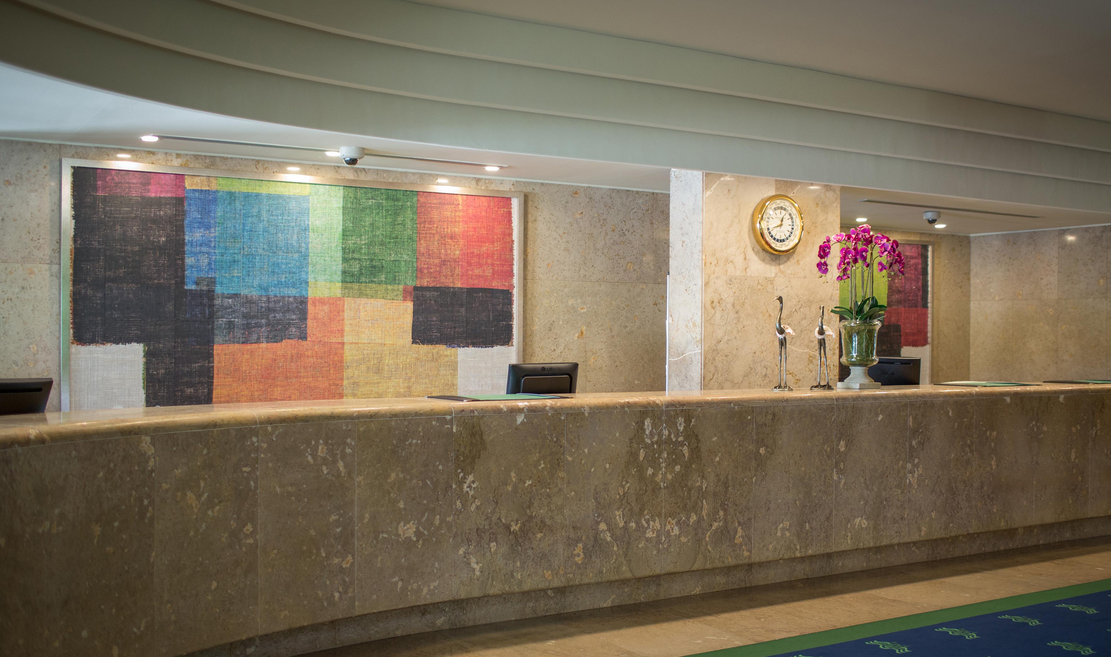 Hotel Solverde Spa And Wellness Center Vila Nova de Gaia Exterior photo Reception desk at the hotel