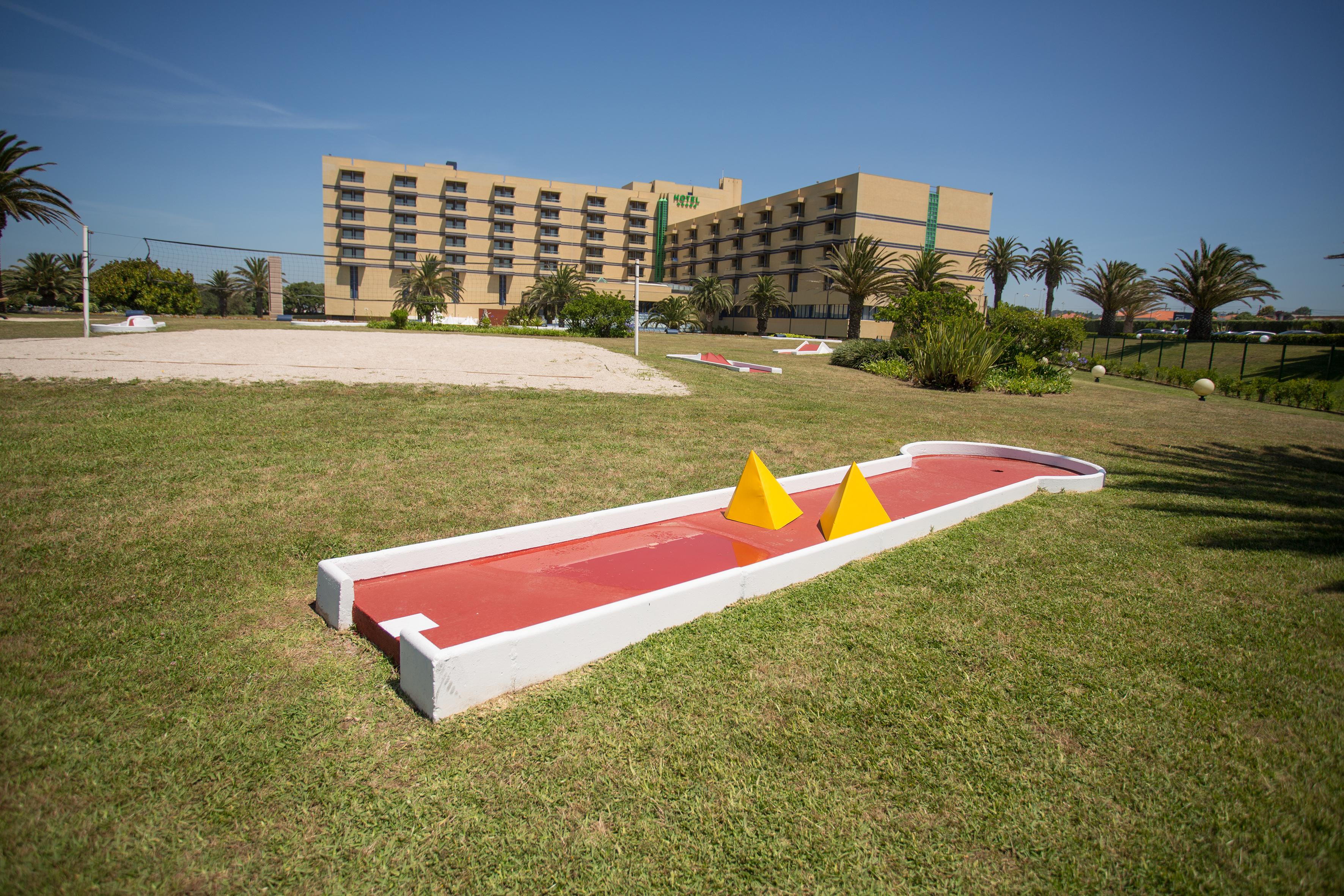 Hotel Solverde Spa And Wellness Center Vila Nova de Gaia Exterior photo A mini golf course in Spain