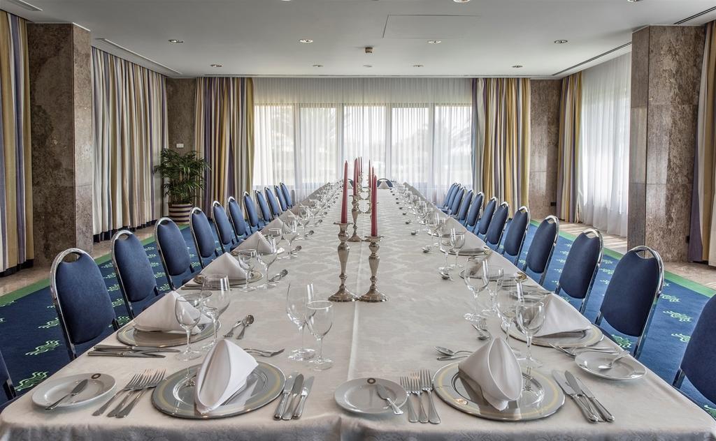 Hotel Solverde Spa And Wellness Center Vila Nova de Gaia Exterior photo The table of the European Union at the European Council