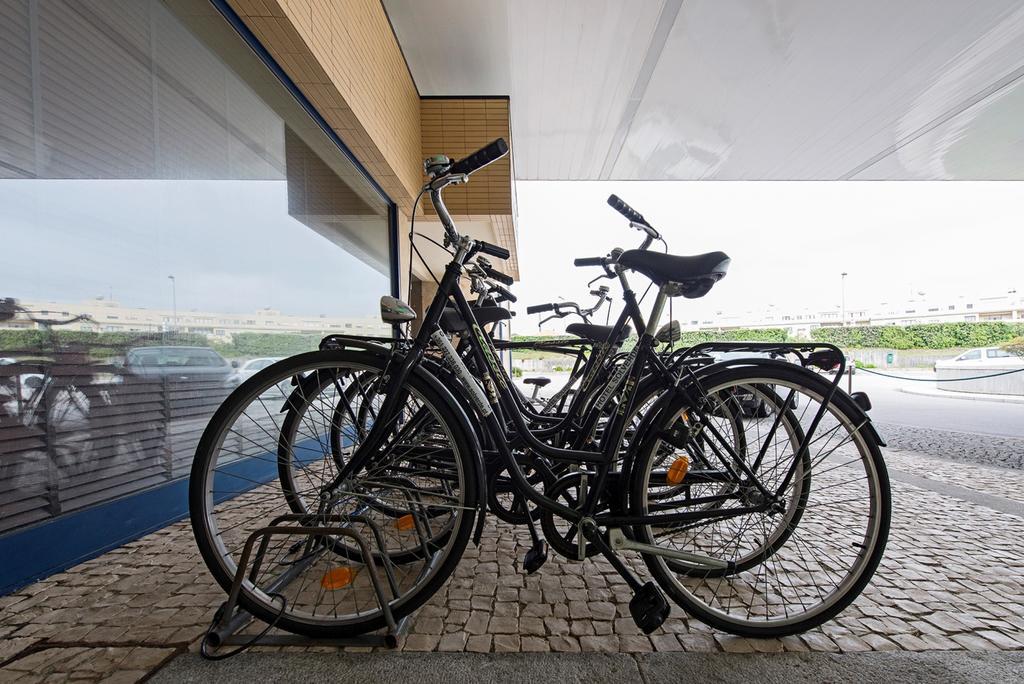 Hotel Solverde Spa And Wellness Center Vila Nova de Gaia Exterior photo Bicycle parking at the station