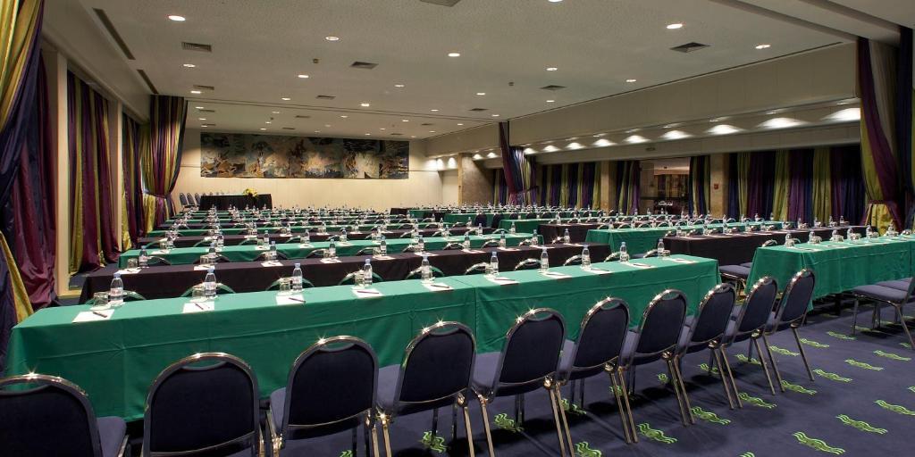 Hotel Solverde Spa And Wellness Center Vila Nova de Gaia Facilities photo The conference room of the European Economic and Social Committee